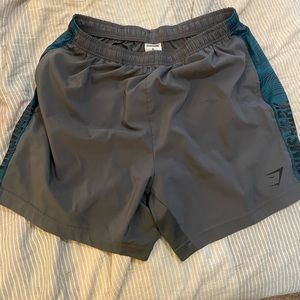 Men’s gym shark shorts size XL